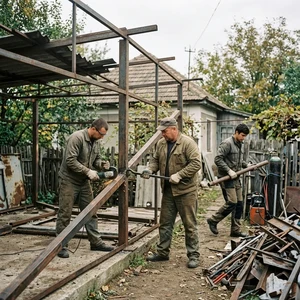 Демонтаж металлических конструкций в Новороссийске | Разборка балок, ферм, колонн